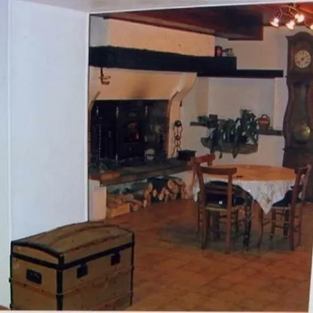 House Le Cros 度假居 Viane